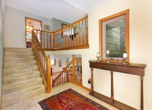 8731 Highwood Way, Saint Paul MN  55124-9455 exterior