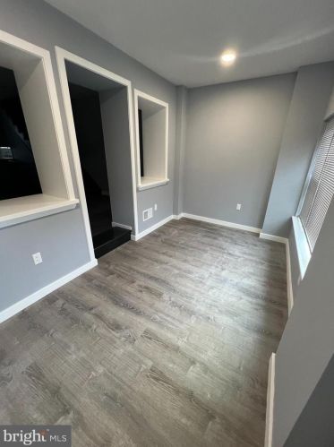 881 22nd St, Philadelphia, PA 19130-1432