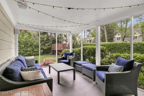 174 White St, Tinton Falls NJ exterior