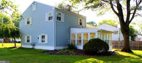 24 Dixmont Ave, Trenton, NJ 08618-1837