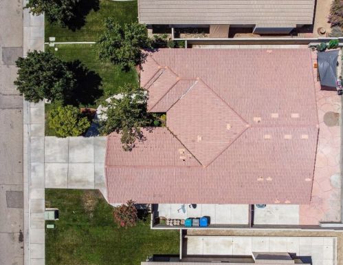 3527 Cooperstown Ave, Lancaster CA  93535-2429 exterior