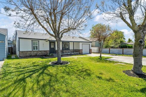 404 San Juan Dr, Modesto, CA 95354-1617