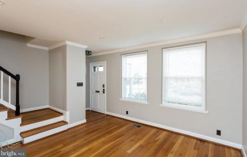 2858 Abingdon St, Arlington VA  22206-1317 exterior