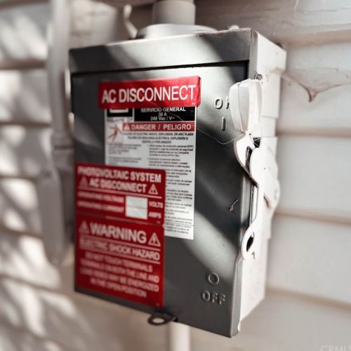 4226 Highland Pl, Riverside CA  92506-1104 exterior