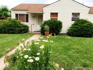 4617 Logan St, Englewood, CO 80113-5826