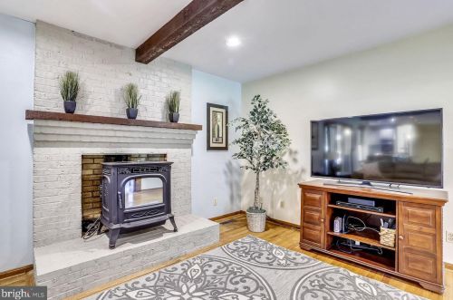 737 Sharpsburg Dr, Davidsonville MD 21035-1927 exterior