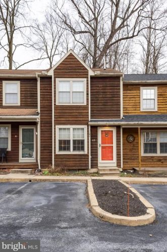 43 Chesapeake St, Lancaster, PA 17602-4659
