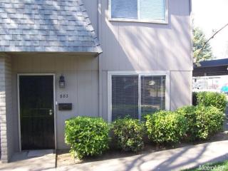 882 Rutledge Dr, Lodi, CA 95242-2140