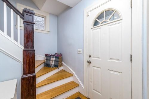 193 Gould Ave, Warwick, RI 02888-1938