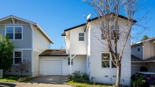 132 Hills Cir, Sebastopol, CA 95472-3172