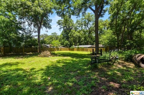 1035 Timber Elm, Seguin TX  78155-1138 exterior