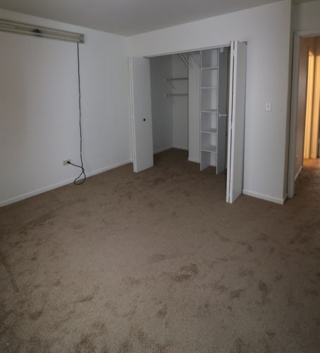 470 Minnesota Cir, Carol Stream IL  60188-9218 exterior