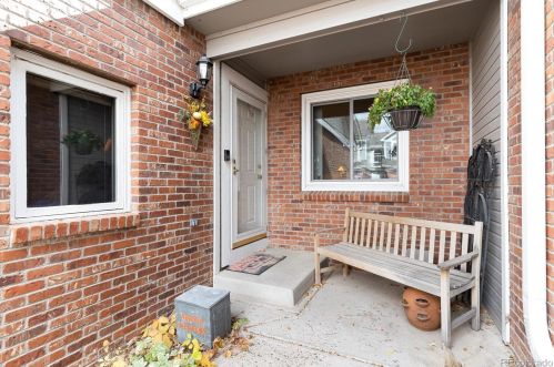 7522 Monaco Way, Englewood, CO 80112-2550