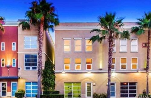922 Santa Ana Blvd, Santa Ana, CA 92701-3943