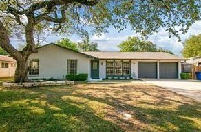 11804 Charing Cross Rd, Austin TX  78759-3621 exterior