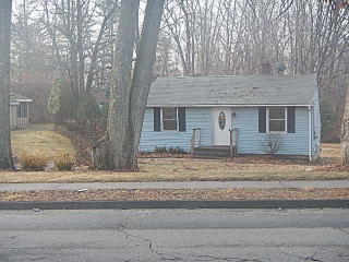 388 Mulberry St, Plantsville, CT 06479-1813