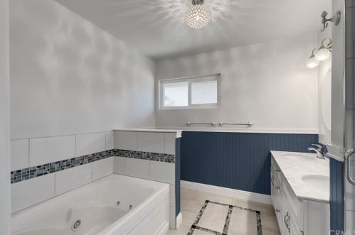 450 25 St, Upland CA 91784-8338 exterior