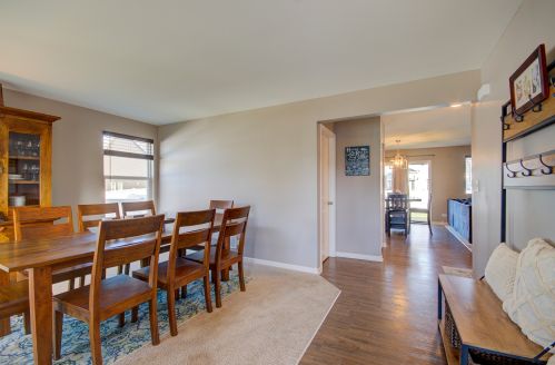 8409 Coop Ave, Joliet, IL 60431-4509