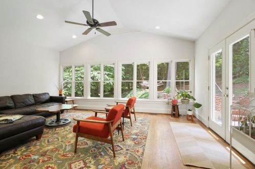 1331 Carolyn Dr, Atlanta GA  30329-3546 exterior