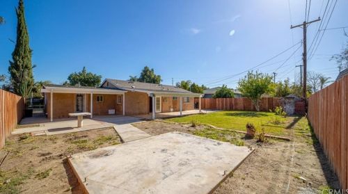 3844 Lofton Pl, Riverside CA  92501-1810 exterior