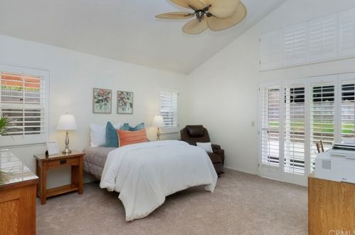 6 Descanso, Irvine CA  92620-1843 exterior