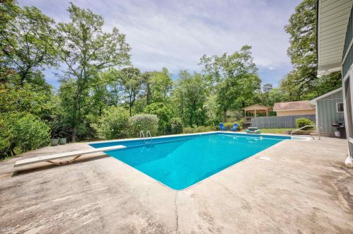 102 Chimney Pl, Warner Robins GA  31088-6523 exterior