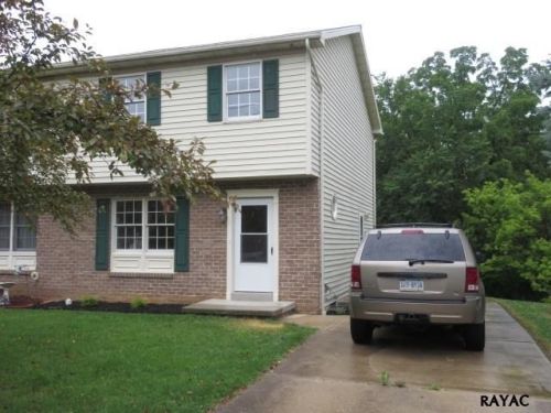 848 Mcallister St, Hanover, PA 17331-4139