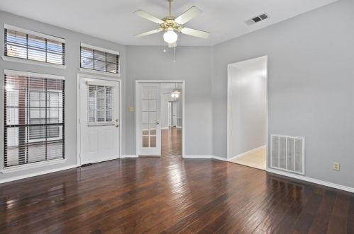 4221 Harvest Pt Dr, Carrollton TX 75010-4124 exterior