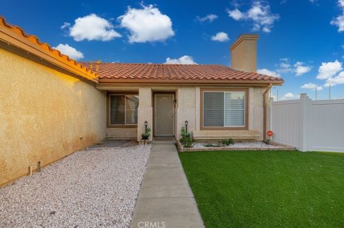 1858 Keaton Way, Lancaster CA  93536-6713 exterior