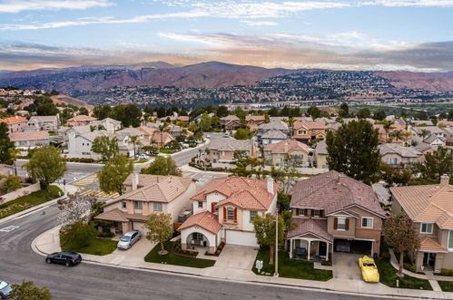 8815 Heatherwood Rd, Anaheim CA  92808-1695 exterior
