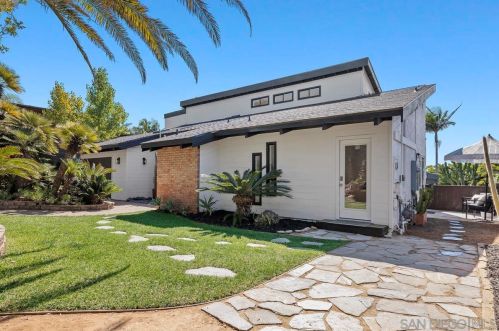 365 Fulvia St, Encinitas, CA 92024-2144