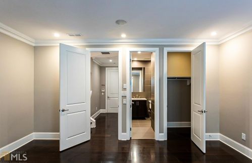 2908 Hermance Dr, Atlanta GA  30319-2704 exterior