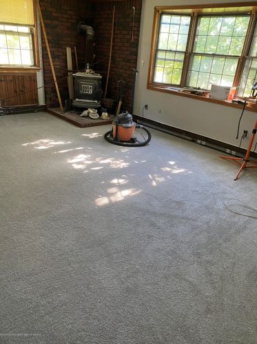 835 Palmer Ave, Holmdel Village, NJ 07733-1024