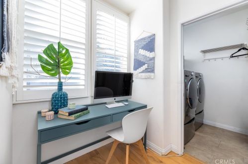 58 Montrose, Irvine CA  92620-1995 exterior