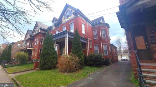 359 Hamilton Ave, Trenton, NJ 08609-2716
