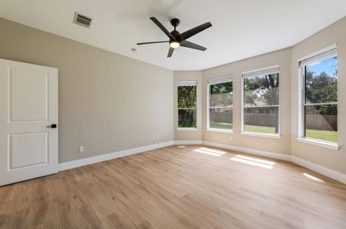 10209 Broomflower Dr, Austin TX  78739-1448 exterior