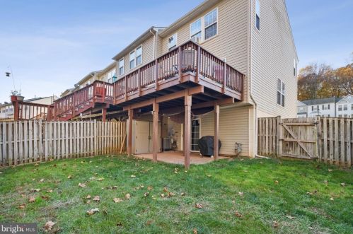 15043 Galapagos Pl, Woodbridge VA  22193-5843 exterior