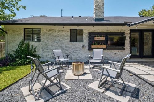 5407 Claymoor Dr, Austin TX  78723-4808 exterior