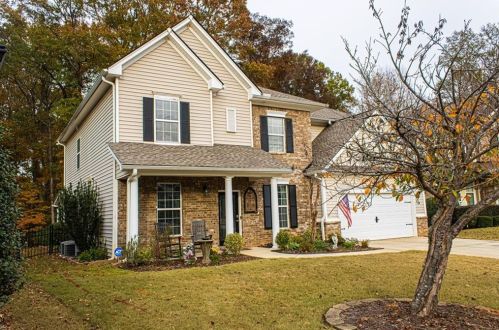 18 Mossy Rock Ct, Newnan, GA 30265-5686