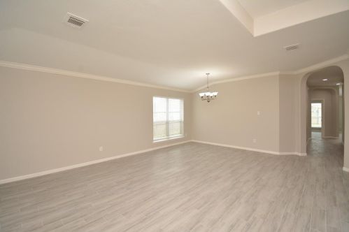 11601 Spill Creek Dr, Pearland, TX 77584-7229