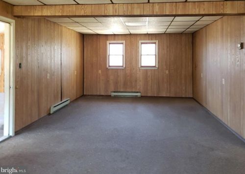 13 Crestview Dr, Harpers Ferry WV 25425-6148 exterior