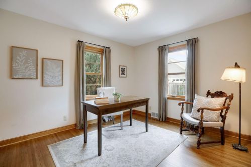 879 Hoyt Ave, Saint Paul MN  55106-1042 exterior