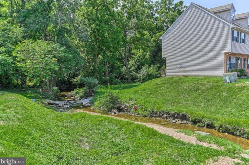 112 Orch Ln, Hanover PA 17331-5016 exterior