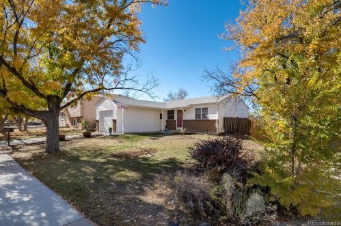 3907 Truckee St, Denver CO  80013-3348 exterior