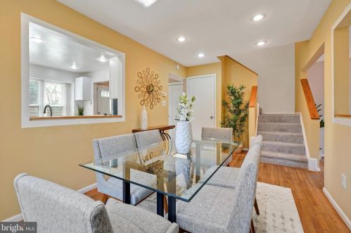 9048 Saffron Ln, Silver Spring MD 20901-4272 exterior