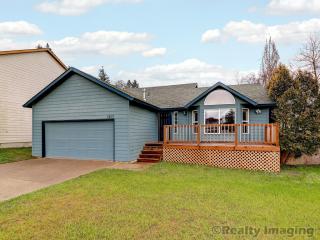 7217 Crisp Dr, Beaverton, OR 97007-5554