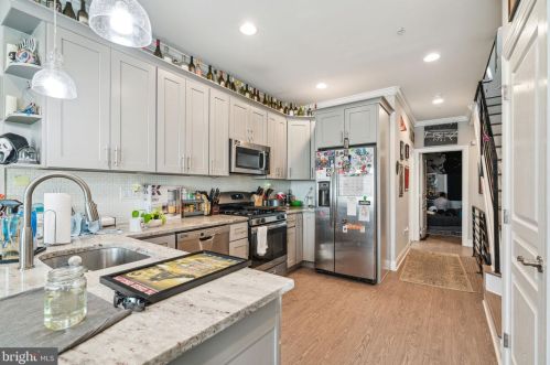 431 Berks St, Philadelphia PA 19131-3215 exterior