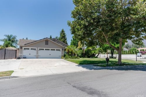 2097 Kelly Ave, Upland, CA 91784-1570