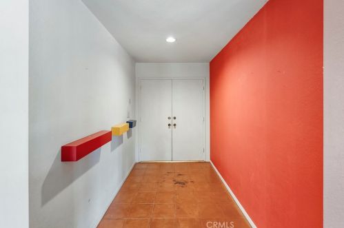 1921 Arroyo Dr, Riverside CA  92506-1610 exterior