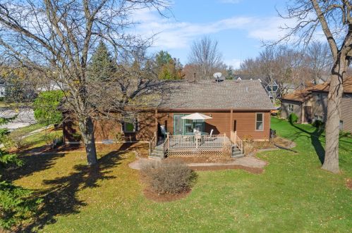 410 Ozier Dr, Batavia, IL 60510-1345